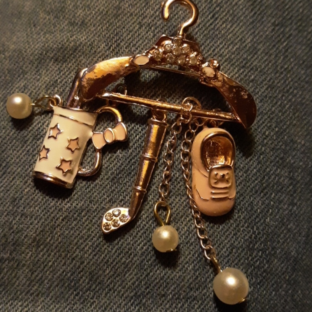 NWOT Golfing Mom Brooch!